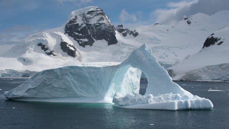 The “Doomsday” Glacier Update: Scientists Witness Record Melting Rates in Antarctica This Week