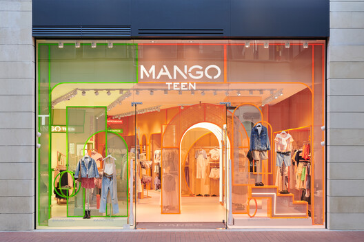 Mango Founder’s Son Arrested Over Mysterious Death of Billionaire Isak Andic